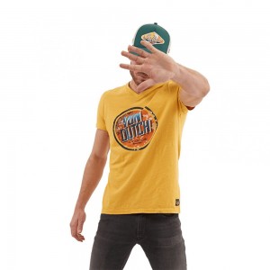 Von Dutch Klub Cotton V-Neck Men T-Shirt Yellow / Orange / Blue | US-NMVGYF315